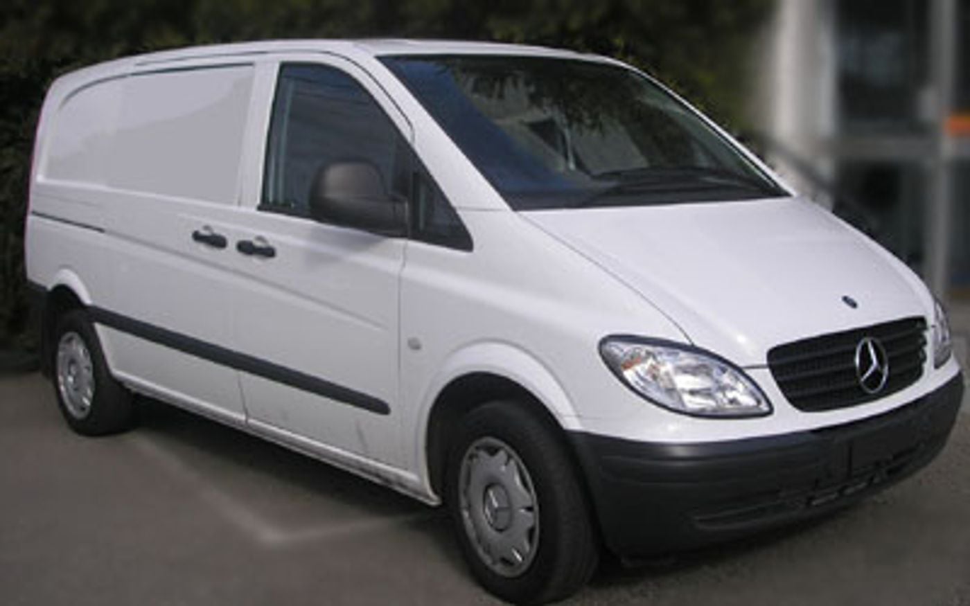 Hero image of a new Mercedes-Benz Vito Base (2008) price & specs available with CarExpert deals.