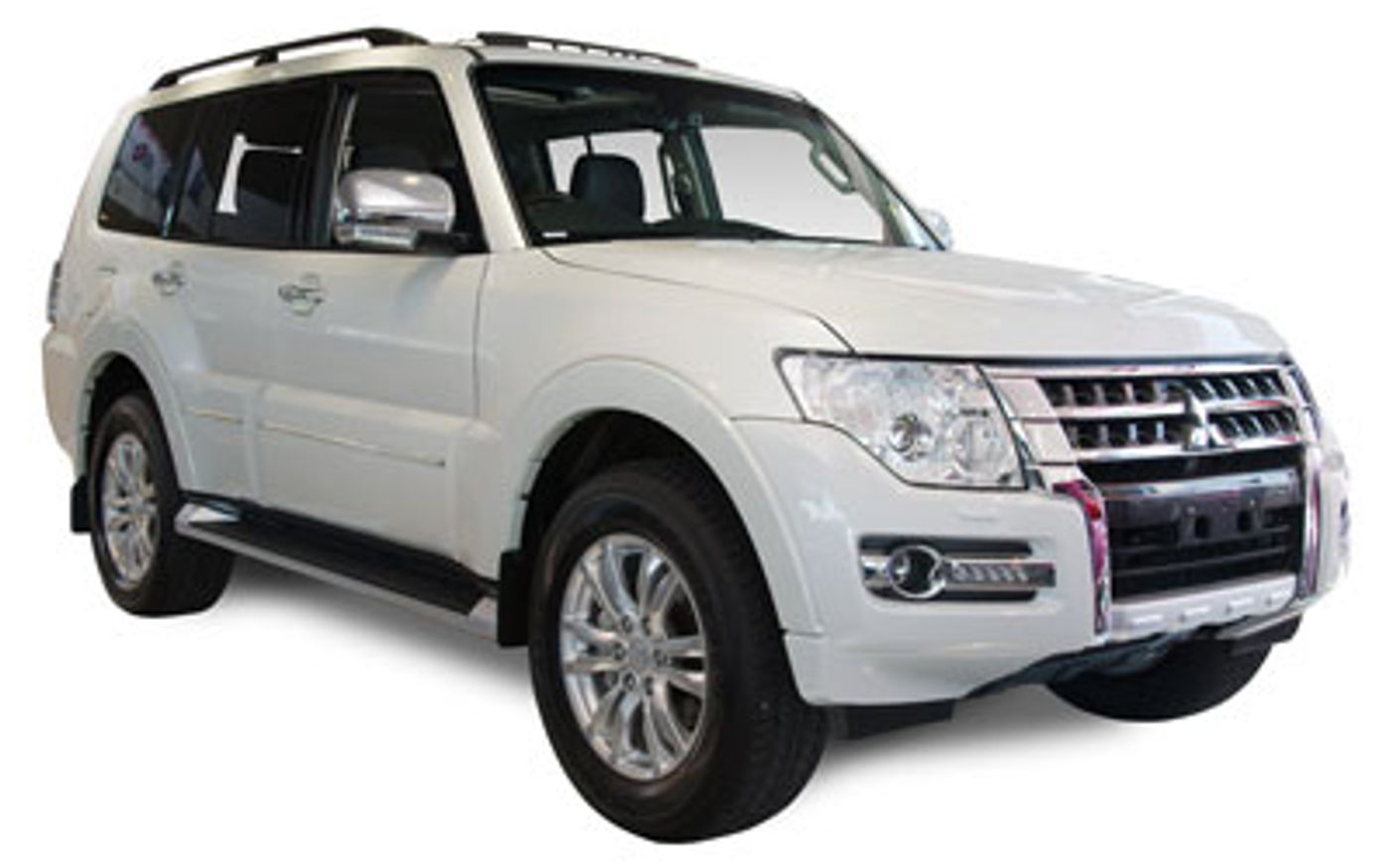 Hero image of a new Mitsubishi Pajero Exceed (2015) price & specs available with CarExpert deals.