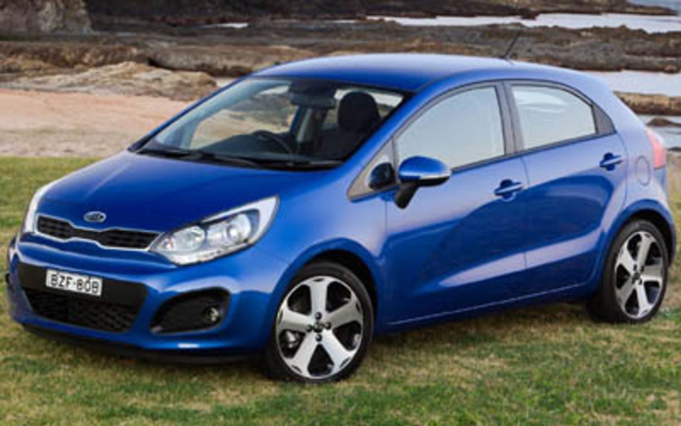 Hero image of a new Kia Rio SLi (2013) price & specs available with CarExpert deals.