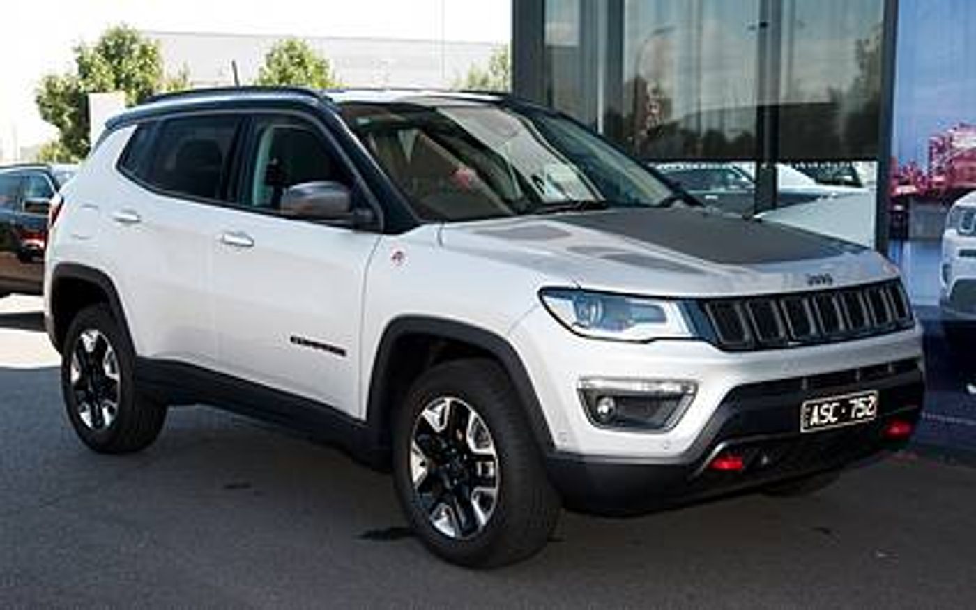 Hero image of a new Jeep Compass Trailhawk (2018) price & specs available with CarExpert deals.