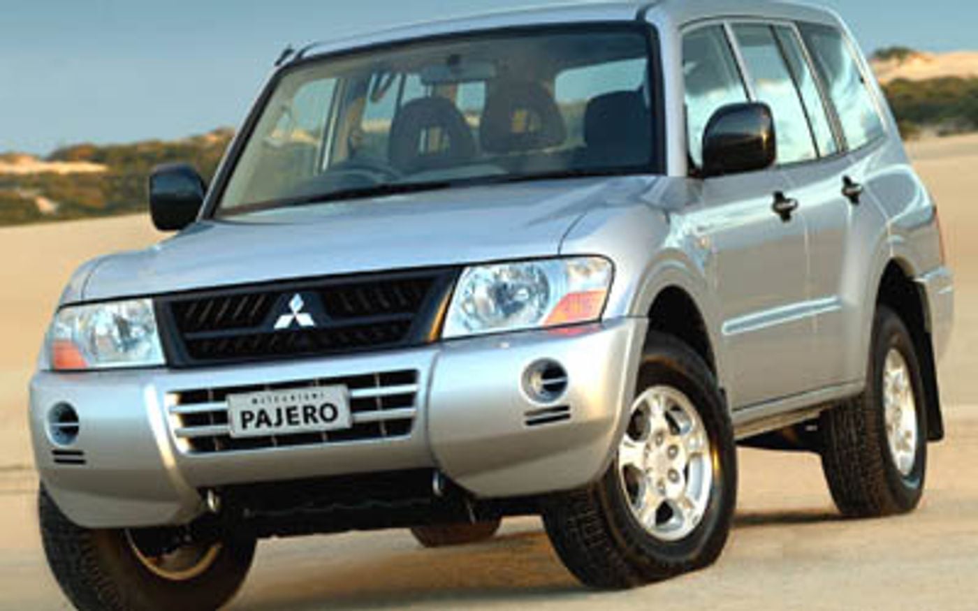 Hero image of a new Mitsubishi Pajero Platinum (2005) price & specs available with CarExpert deals.
