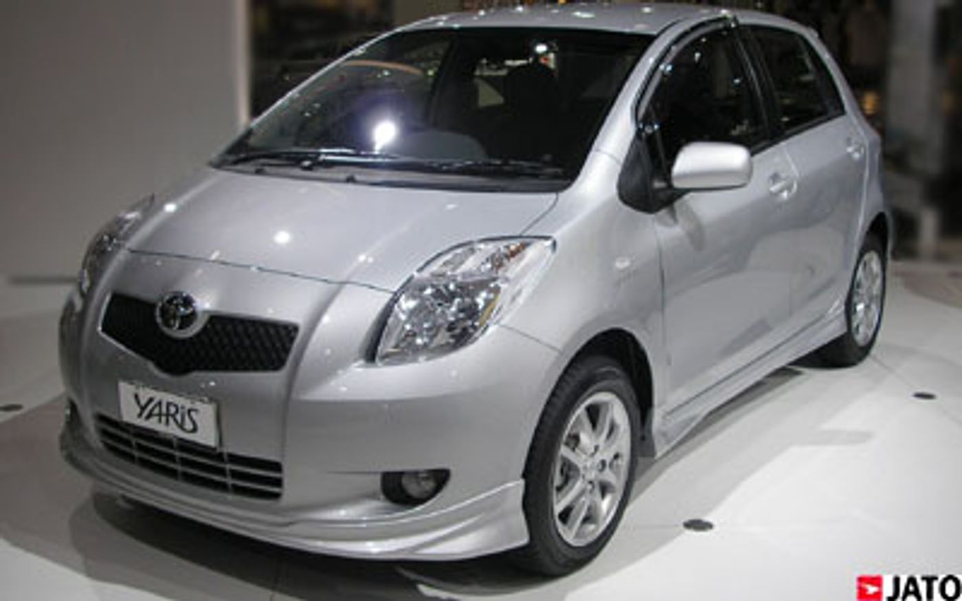 Hero image of a new Toyota Yaris YRX (2005) price & specs available with CarExpert deals.