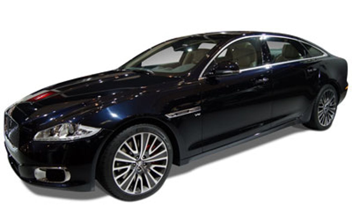 Hero image of a new Jaguar XJ Premium Luxury (2014) price & specs available with CarExpert deals.