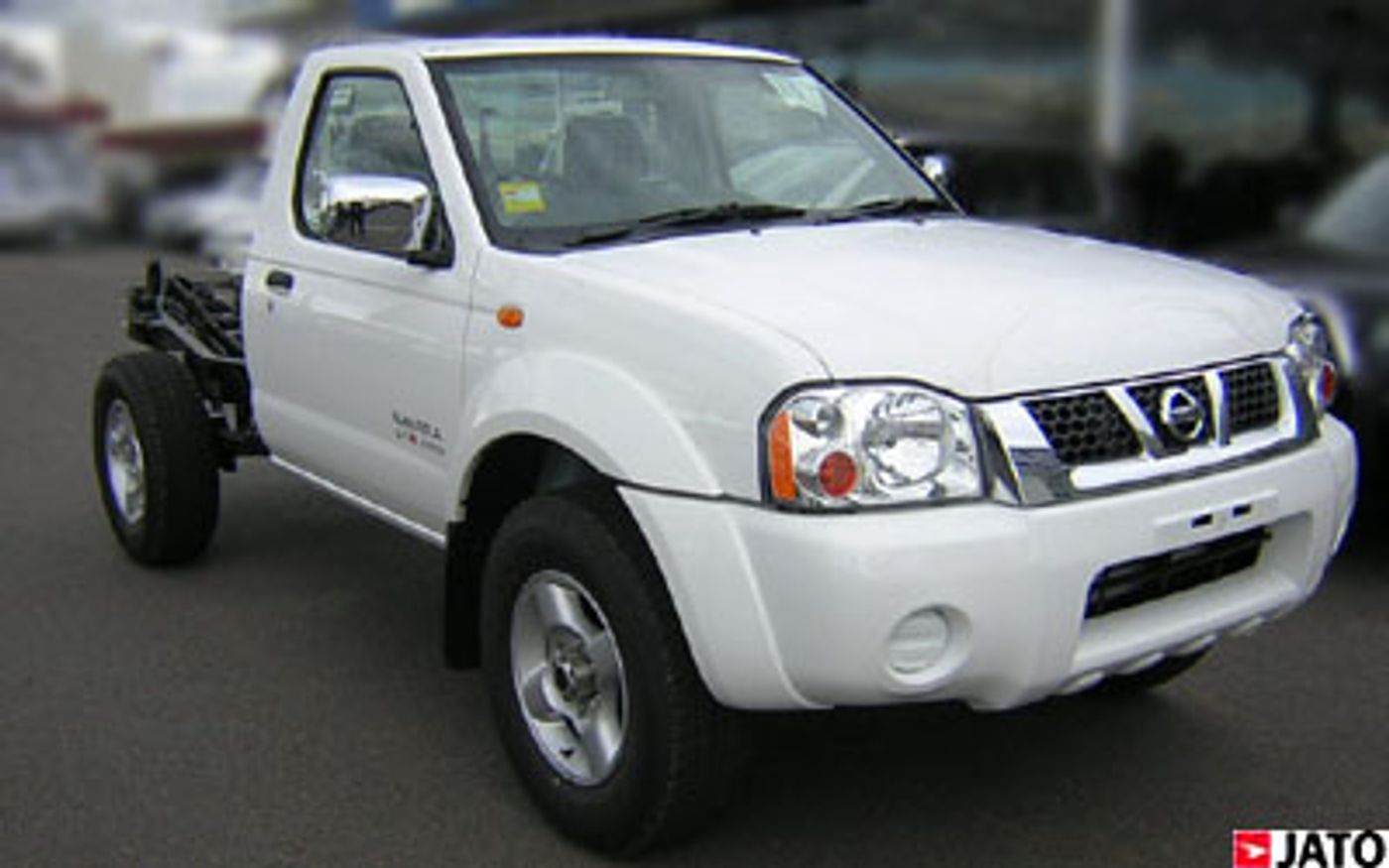 Hero image of a new Nissan Navara St-R (2002) price & specs available with CarExpert deals.