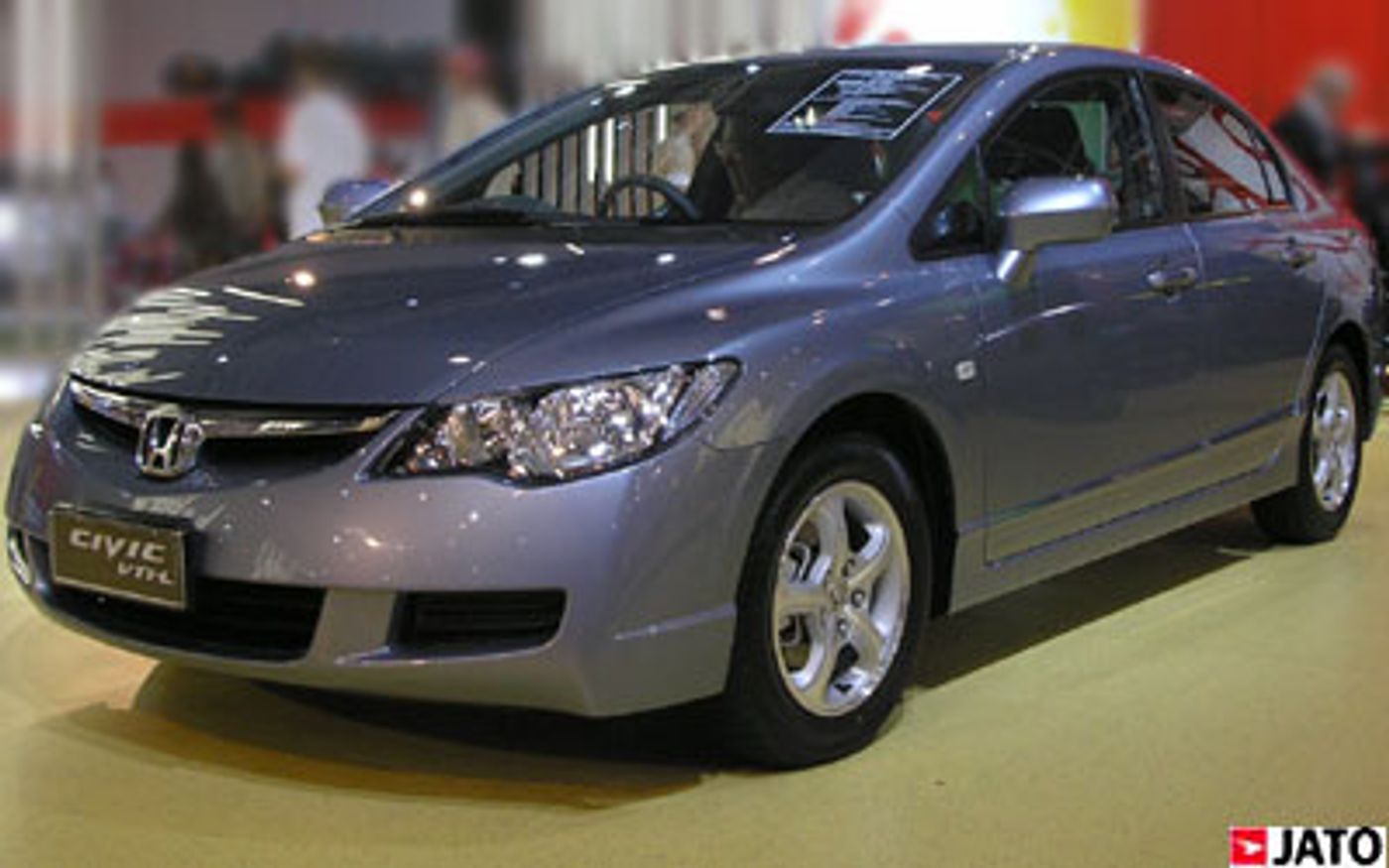 Hero image of a new Honda Civic Vti-L (2006) price & specs available with CarExpert deals.