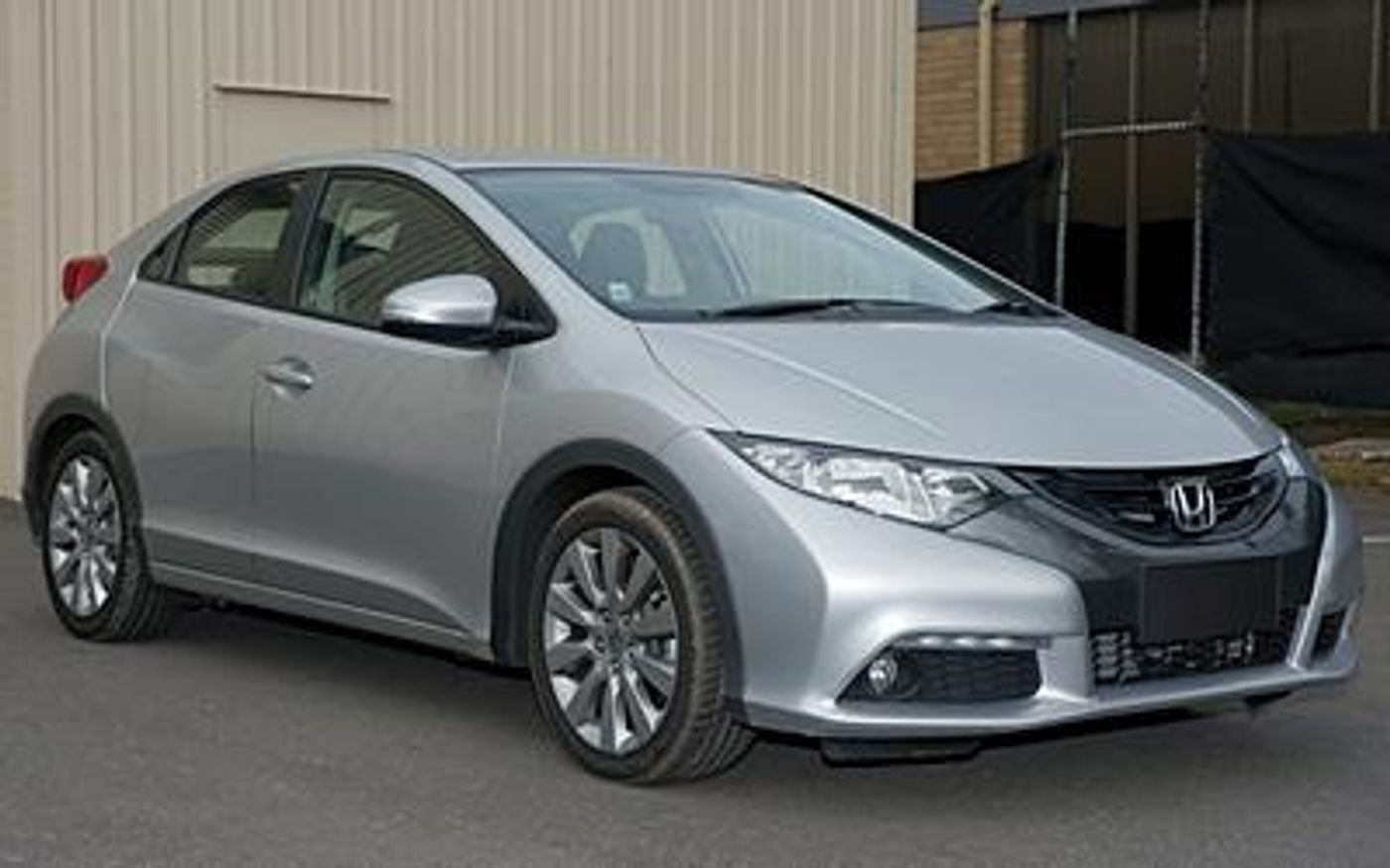 Hero image of a new Honda Civic Dti-S (2013) price & specs available with CarExpert deals.