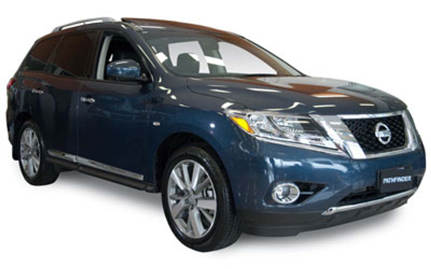 Hero image of a new Nissan Pathfinder Ti (2014) price & specs available with CarExpert deals.