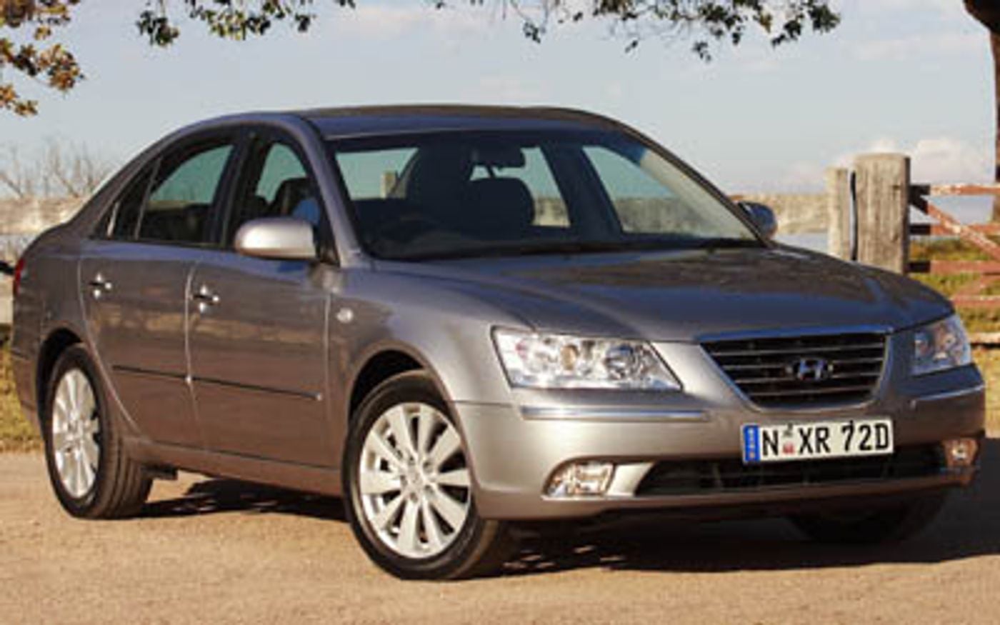 Hero image of a new Hyundai Sonata Elite (2009) price & specs available with CarExpert deals.