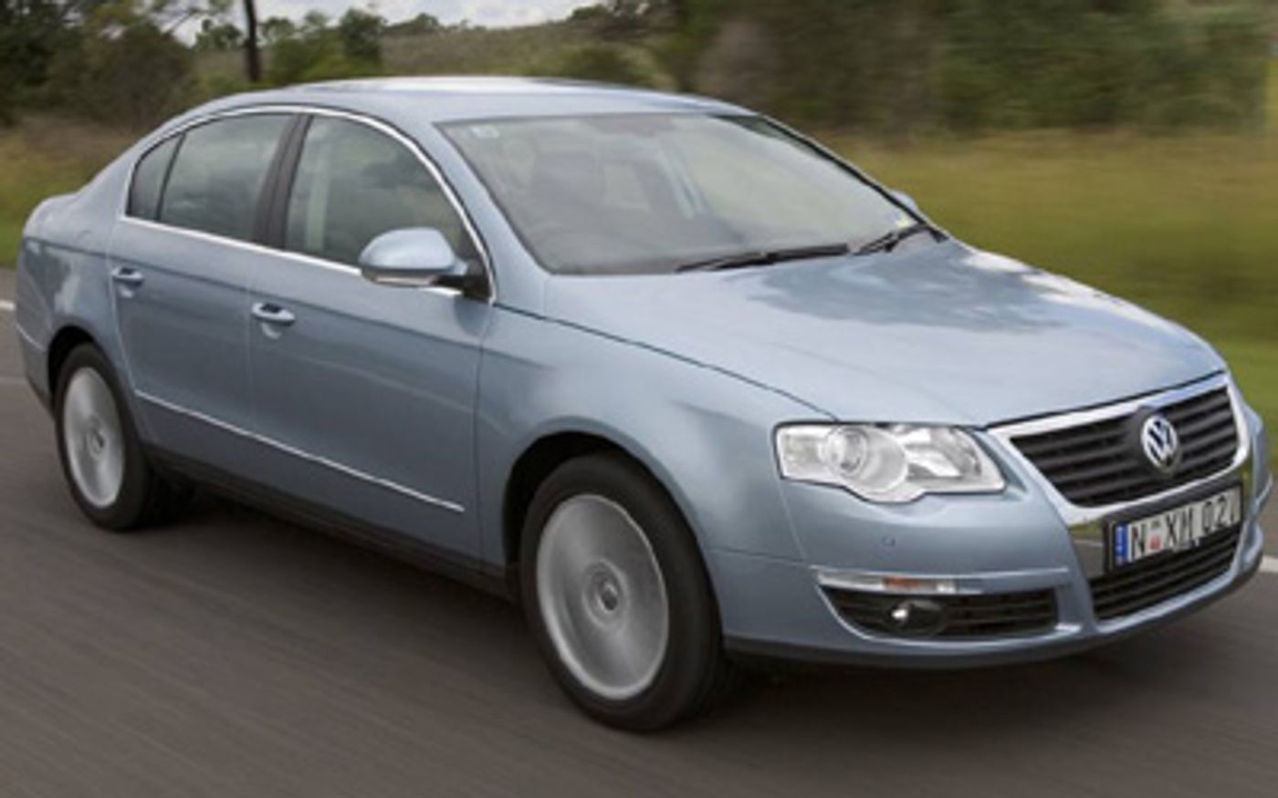 Hero image of a new Volkswagen Passat Highline (2010) price & specs available with CarExpert deals.