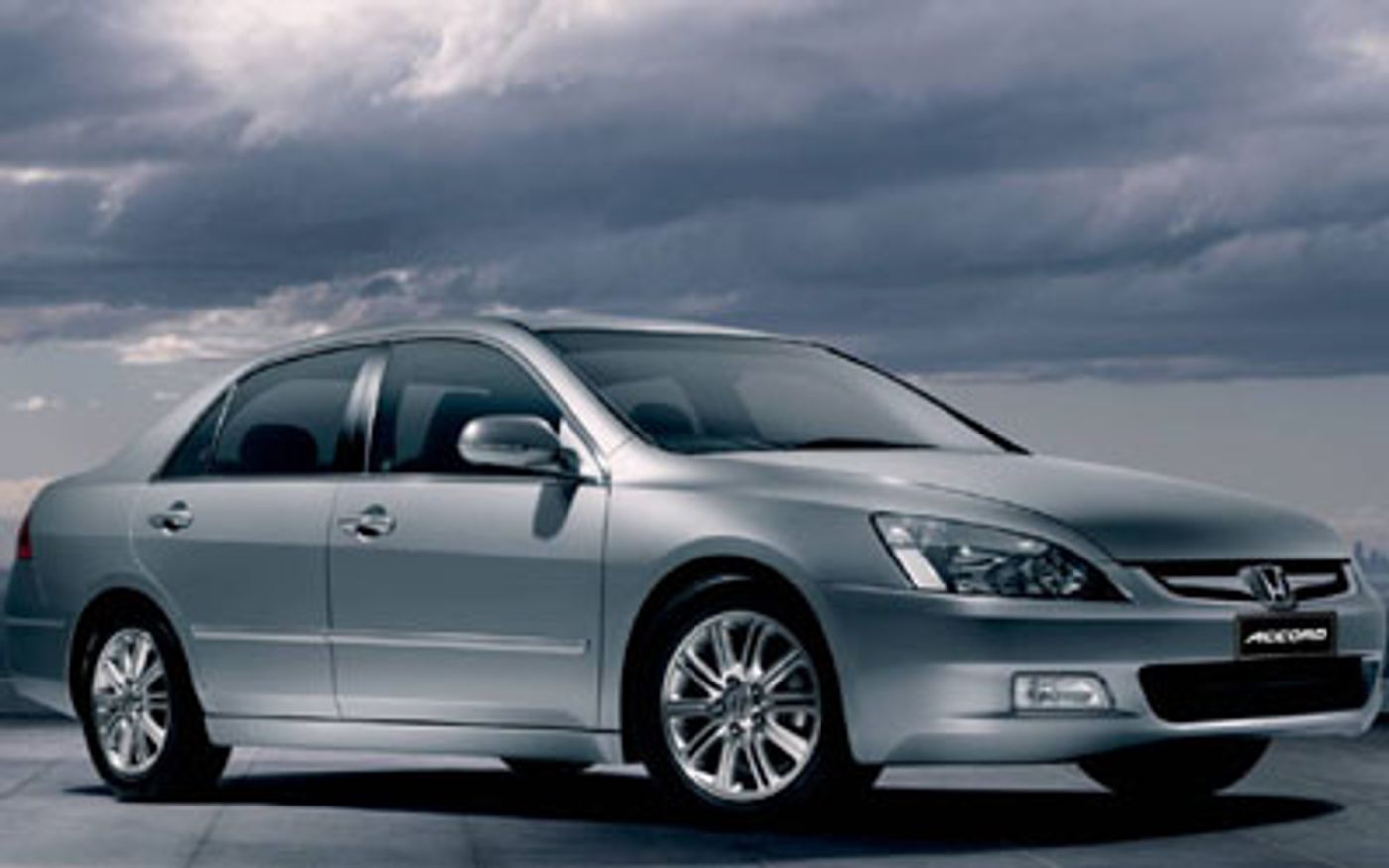 Hero image of a new Honda Accord Vti-L (2006) price & specs available with CarExpert deals.