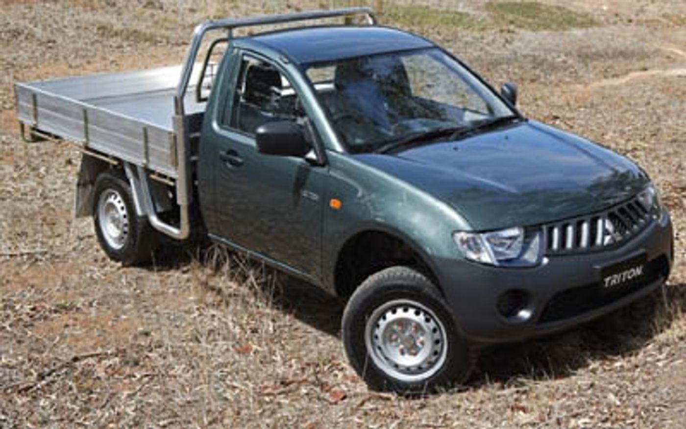 Hero image of a new Mitsubishi Triton GL (2009) price & specs available with CarExpert deals.