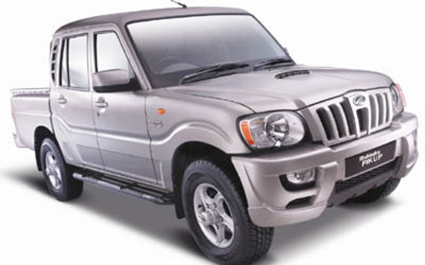 Hero image of a new Mahindra Pik-Up Base (2010) price & specs available with CarExpert deals.