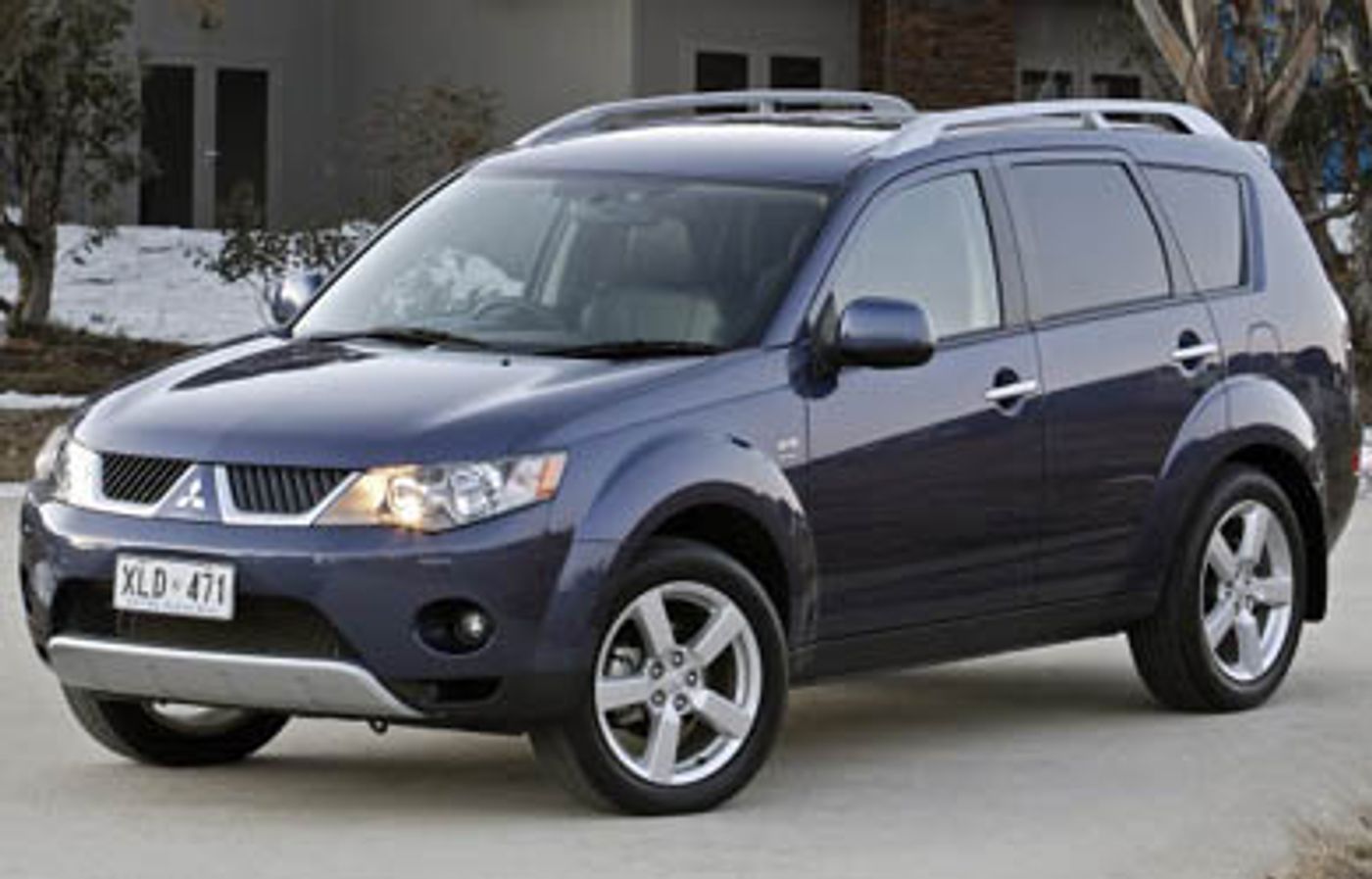 Hero image of a new Mitsubishi Outlander LS (2008) price & specs available with CarExpert deals.