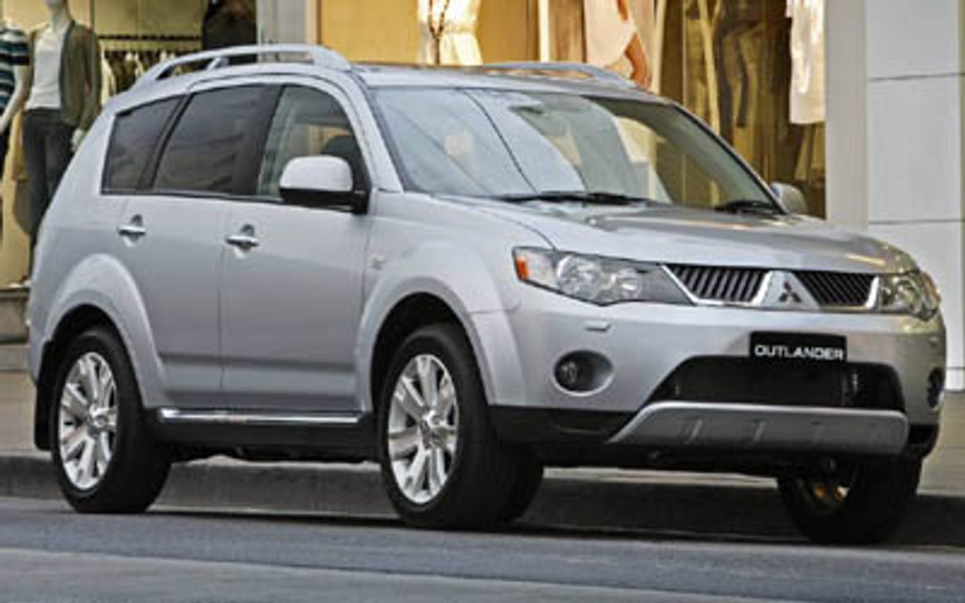 Hero image of a new Mitsubishi Outlander Vrx Luxury (2009) price & specs available with CarExpert deals.
