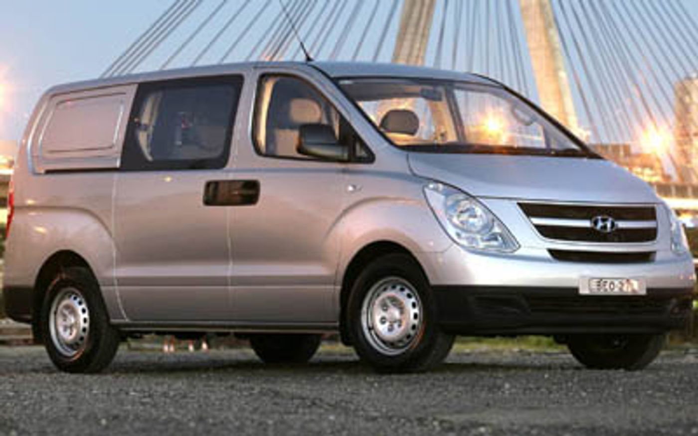 Hero image of a new Hyundai iLoad Base (2011) price & specs available with CarExpert deals.