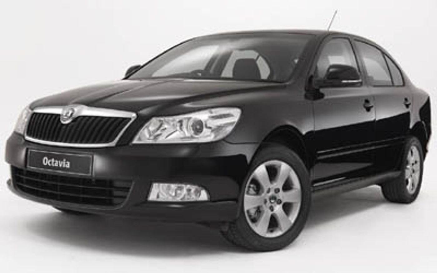 Hero image of a new Skoda Octavia Base (2011) price & specs available with CarExpert deals.