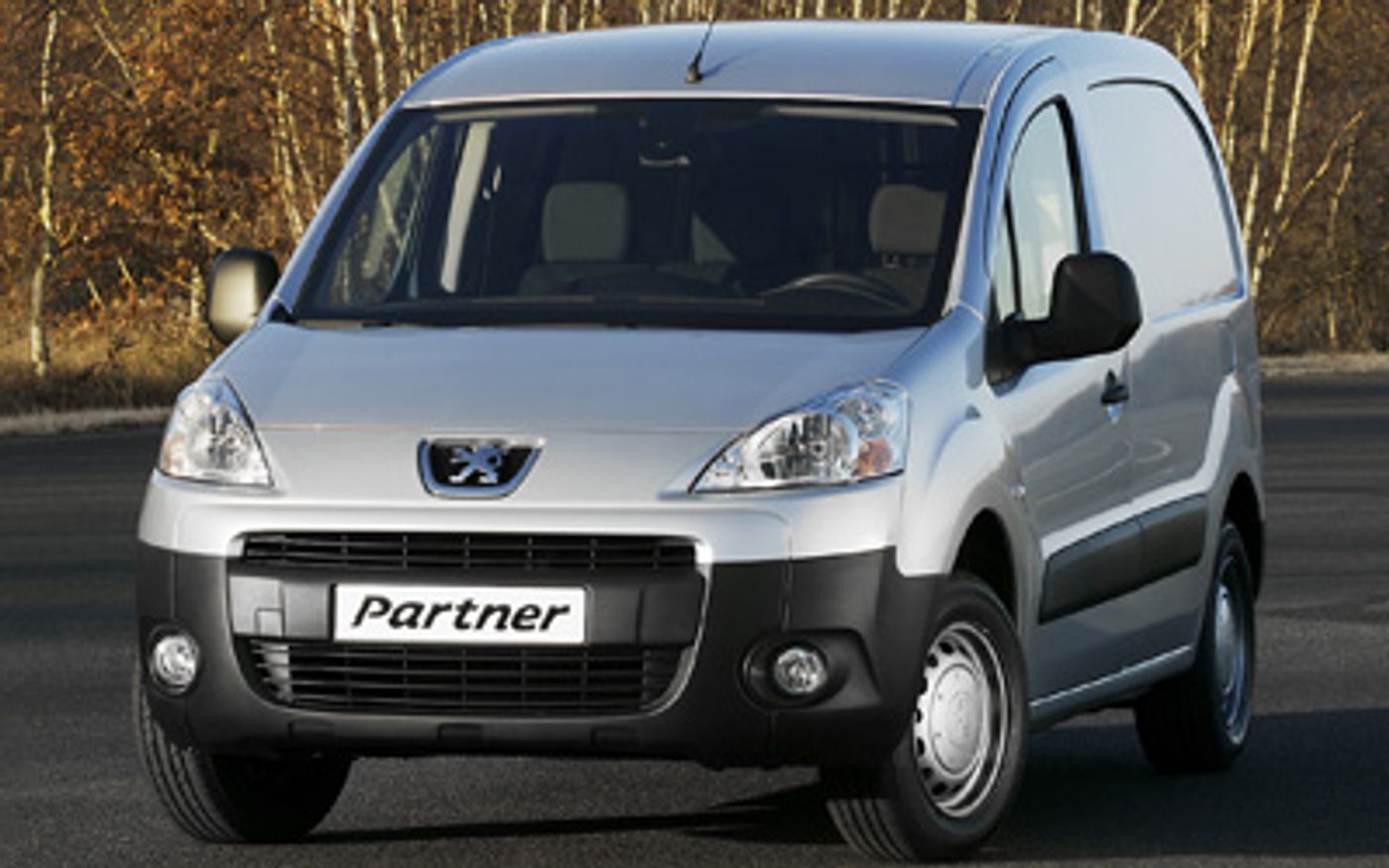 Hero image of a new Peugeot Partner Base (2009) price & specs available with CarExpert deals.