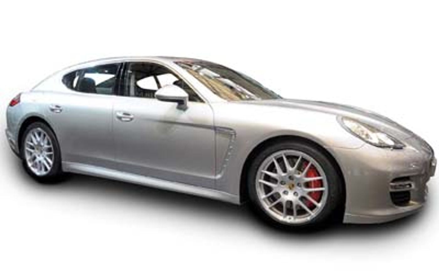 Hero image of a new Porsche Panamera Turbo (2013) price & specs available with CarExpert deals.