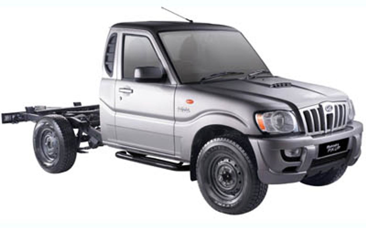 Hero image of a new Mahindra Pik-Up Base (2010) price & specs available with CarExpert deals.