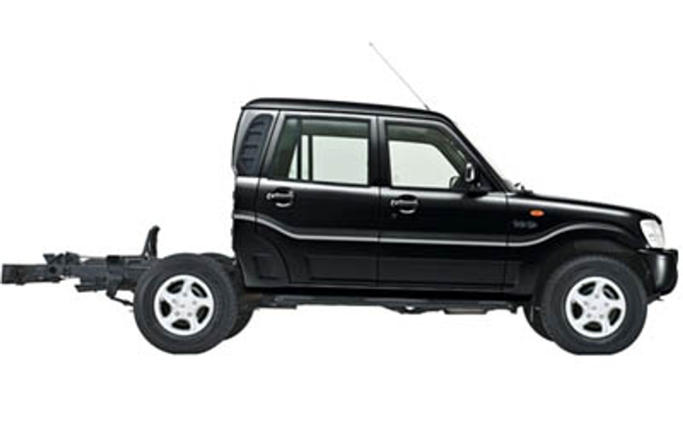 Hero image of a new Mahindra Pik-Up Base (2010) price & specs available with CarExpert deals.