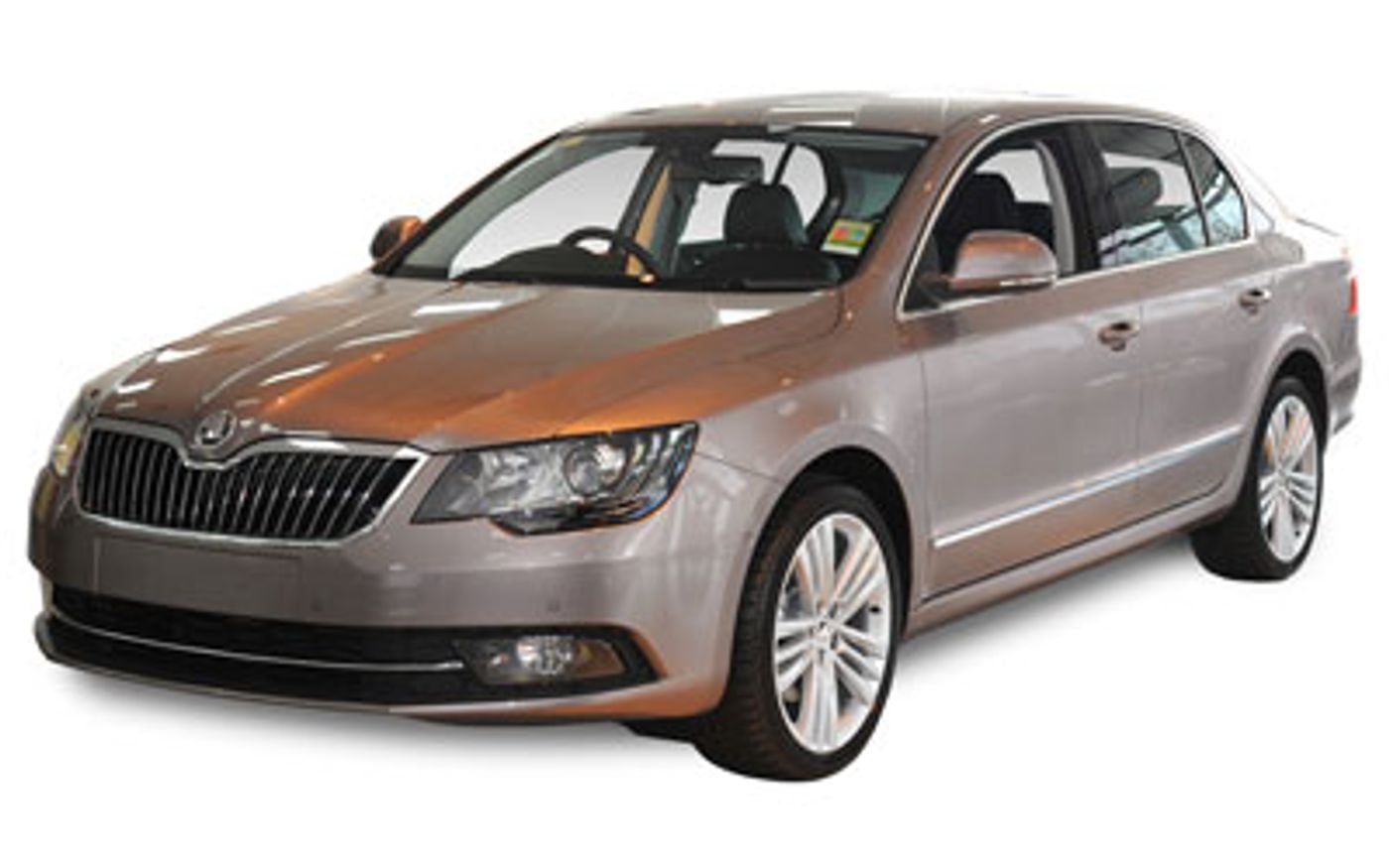 Hero image of a new Skoda Superb Elegance (2015) price & specs available with CarExpert deals.