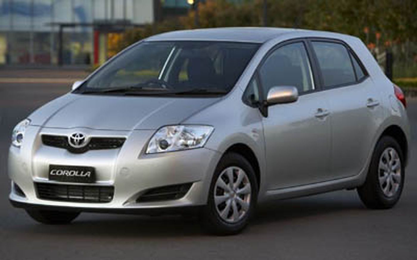 Hero image of a new Toyota Corolla Edge (2009) price & specs available with CarExpert deals.
