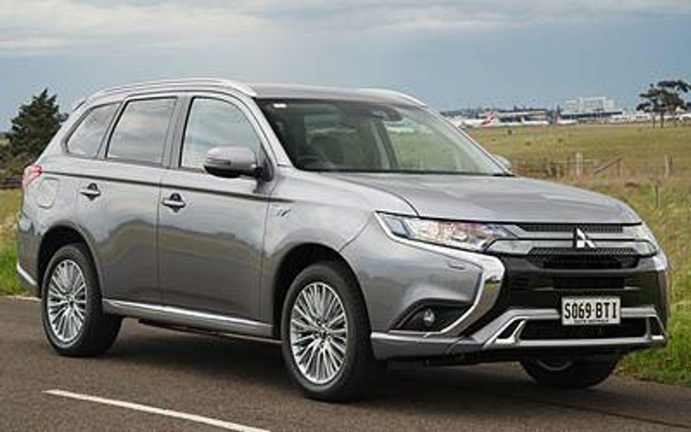 Hero image of a new Mitsubishi Outlander LS (2019) price & specs available with CarExpert deals.