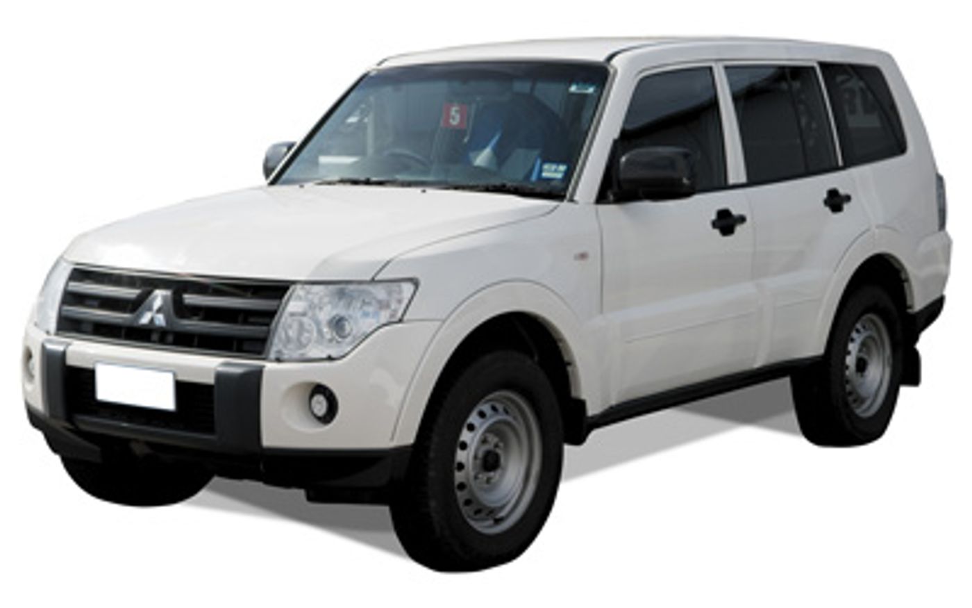Hero image of a new Mitsubishi Pajero GL (2012) price & specs available with CarExpert deals.