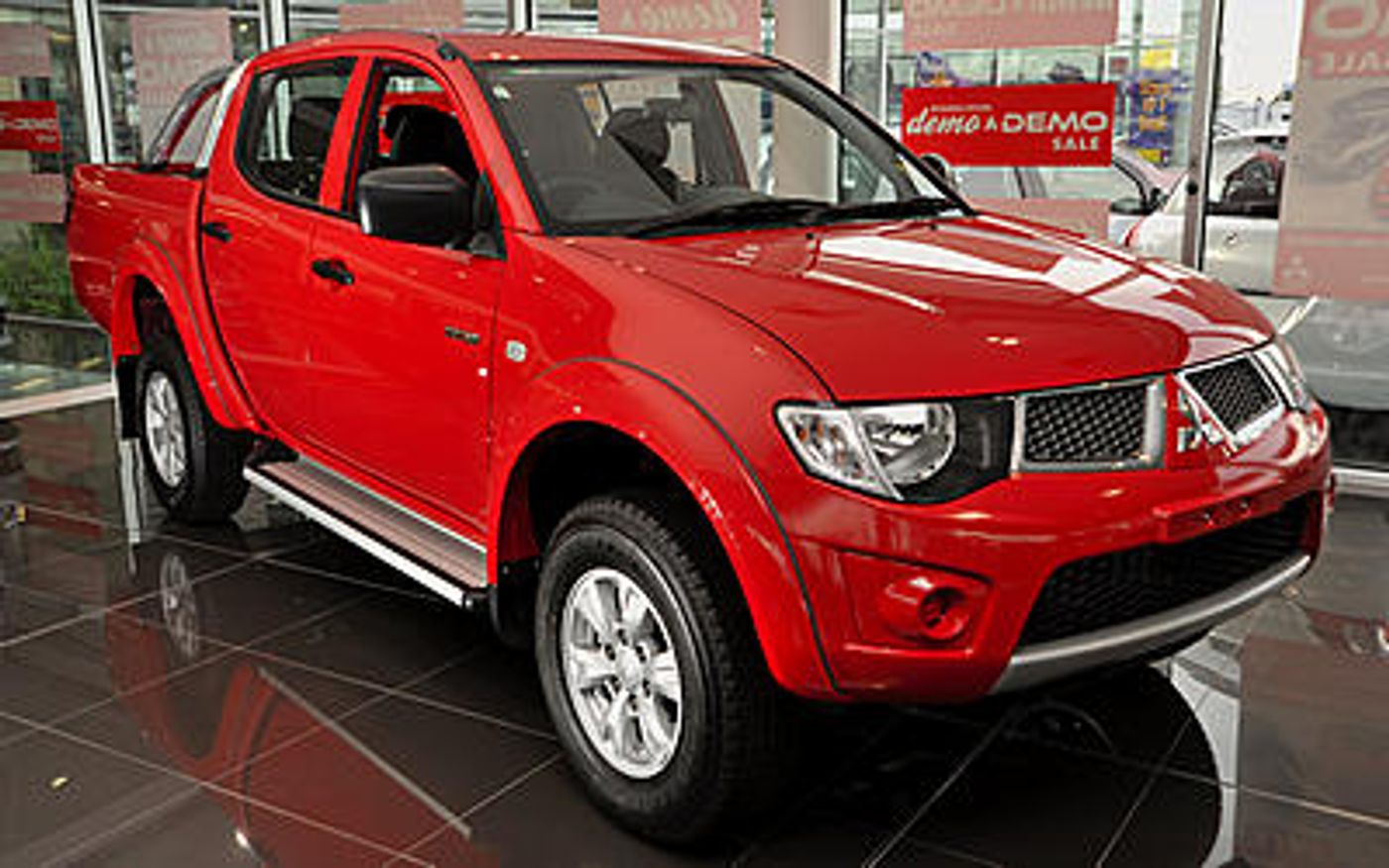 Hero image of a new Mitsubishi Triton Gl-R (2012) price & specs available with CarExpert deals.