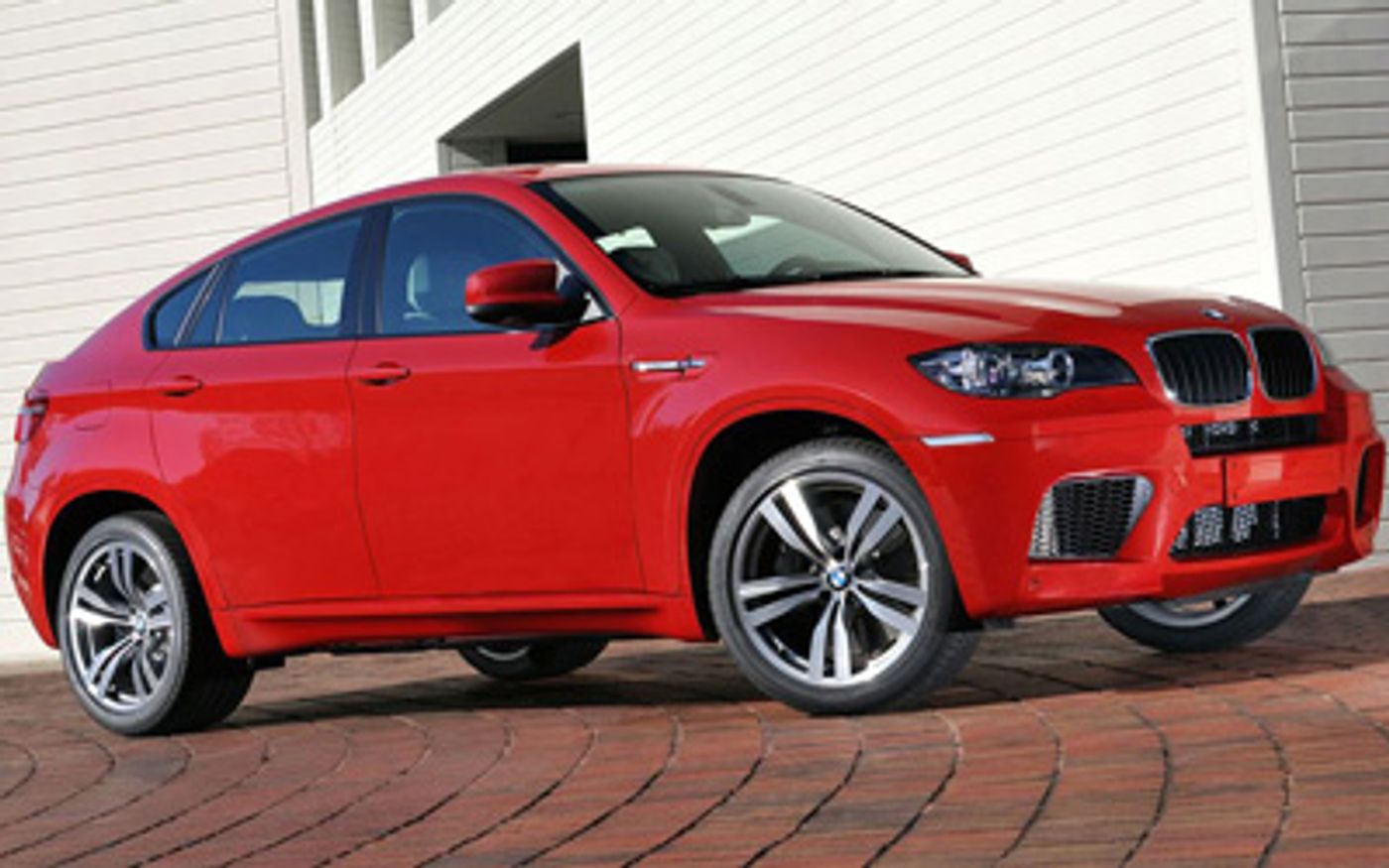 Hero image of a new BMW X6 M (2010) price & specs available with CarExpert deals.
