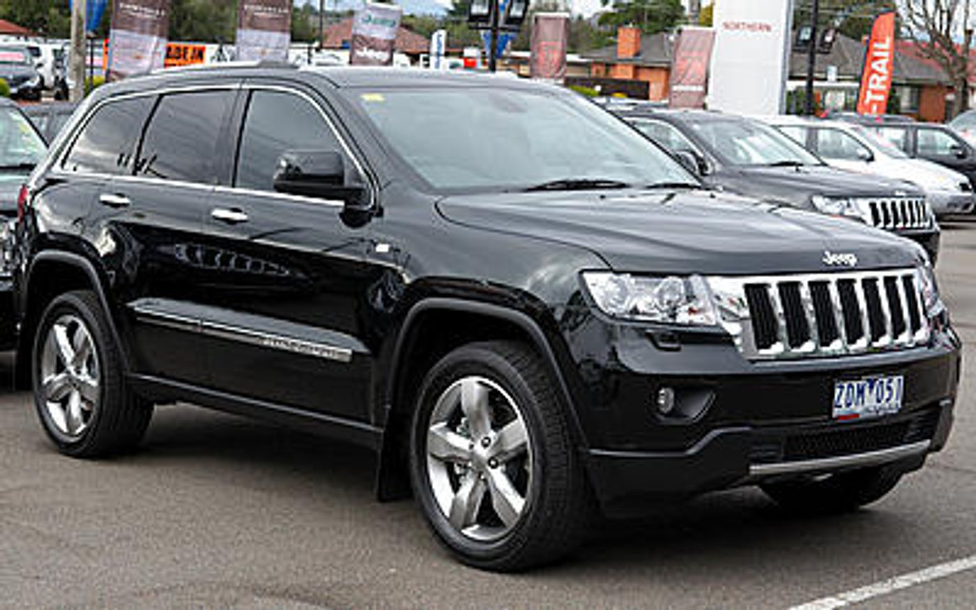 Hero image of a new Jeep Grand Cherokee Overland (2012) price & specs available with CarExpert deals.