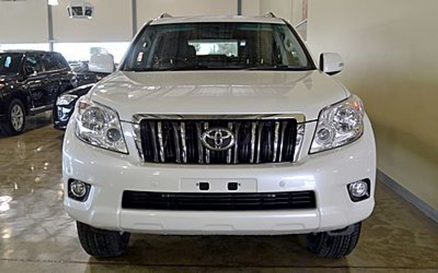 Hero image of a new Toyota LandCruiser Prado ZR (2012) price & specs available with CarExpert deals.
