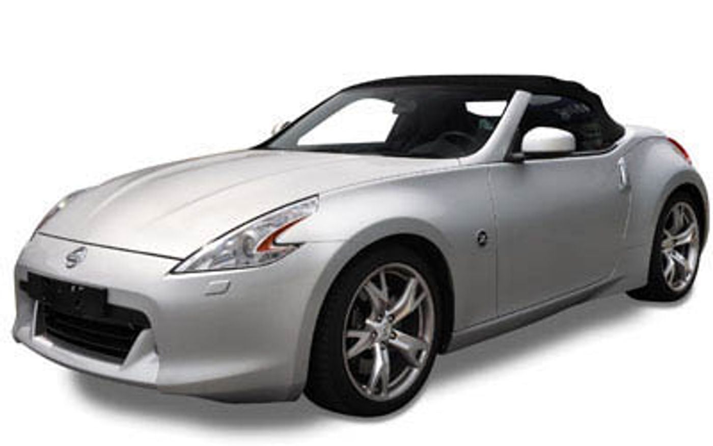 Hero image of a new Nissan 370Z Base (2011) price & specs available with CarExpert deals.