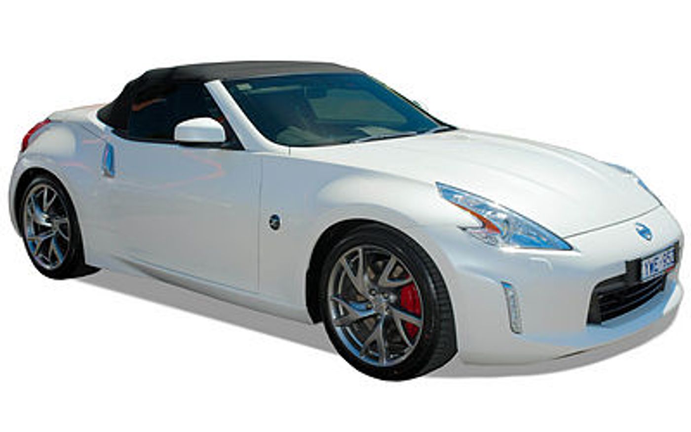 Hero image of a new Nissan 370Z Base (2017) price & specs available with CarExpert deals.