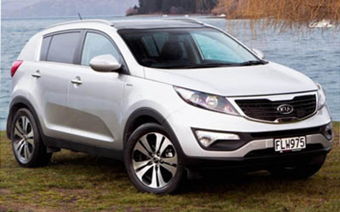 Hero image of a new Kia Sportage Platinum (2011) price & specs available with CarExpert deals.