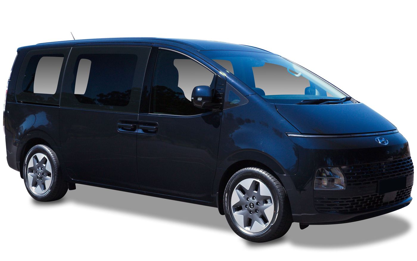 Hero image of a new Hyundai Staria Elite (2025) price & specs available with CarExpert deals.