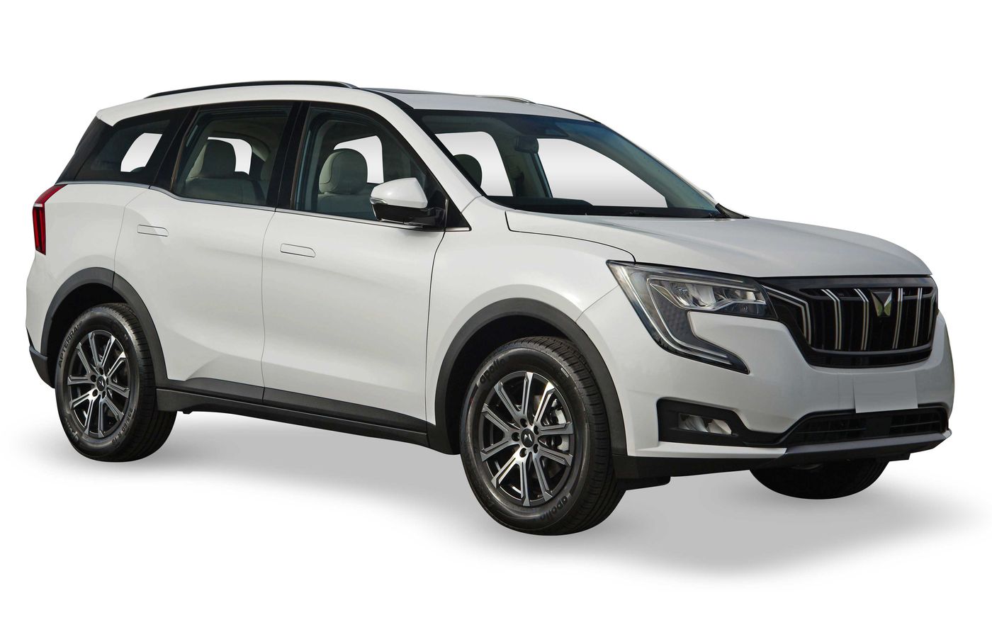 Hero image of a new Mahindra XUV700 Ax7 L (2023) price & specs available with CarExpert deals.