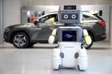 Hyundai DAL-e robot begins showroom trial