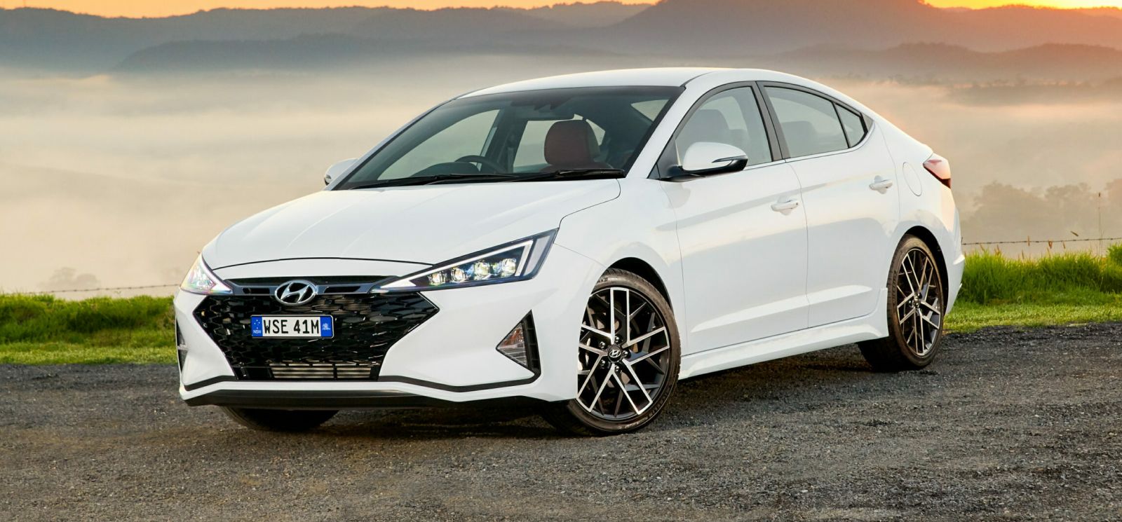 Hyundai elantra 7 поколения