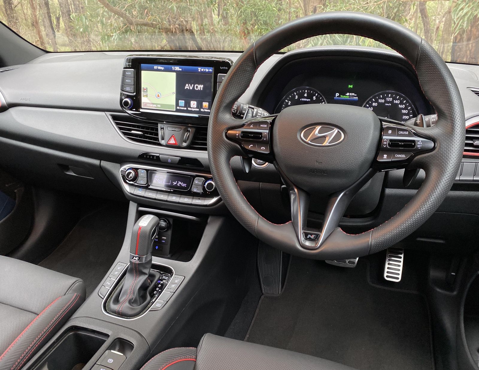 2020 Hyundai i30 v Toyota Corolla