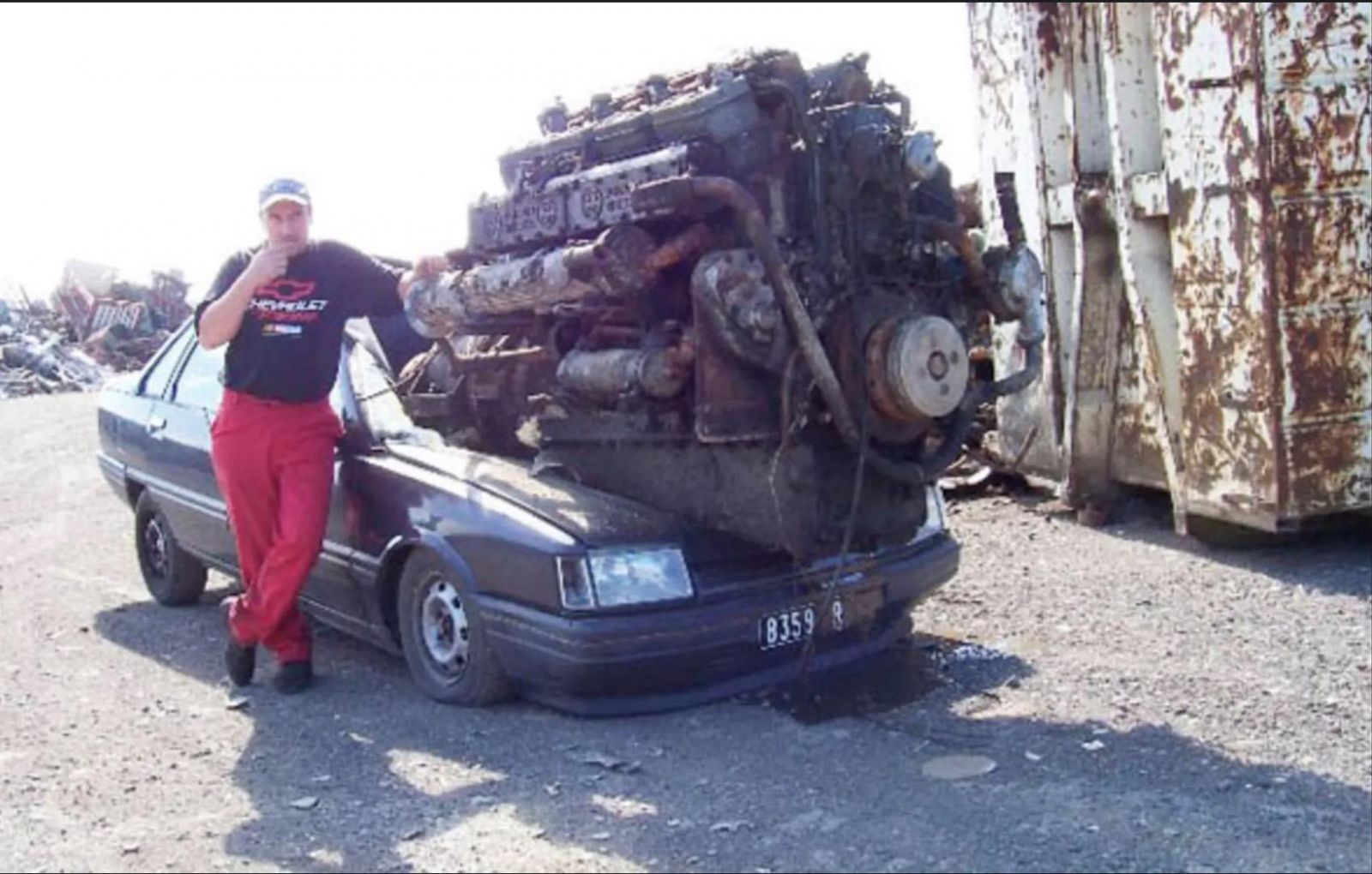 Man builds 3000hp 34.7L (2100cu) turbocharged bigblock rotary engine