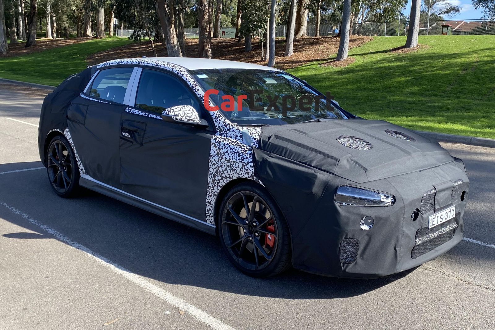 2020 - [Hyundai] I30 III 5p/SW/Fastback Facelift - Page 3 Hyundai-i30-n-dct-spied-sydney-14