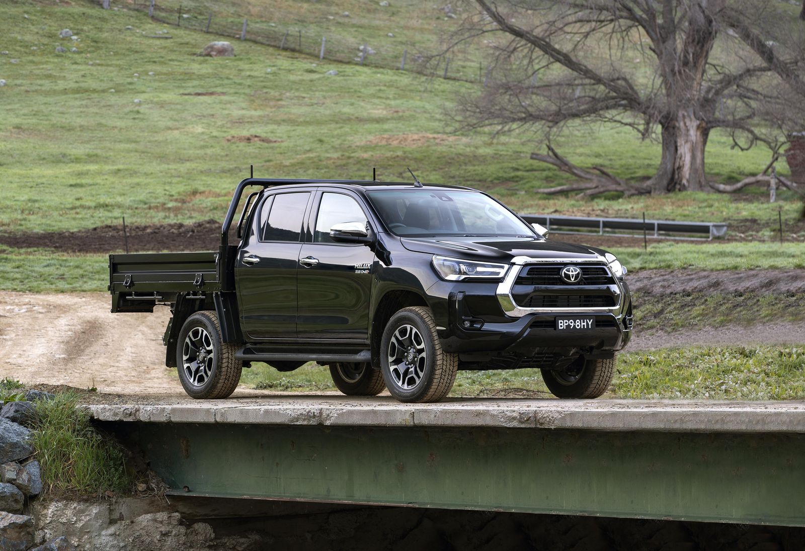 4WD modes explained: Differential lock, 2H, 4H, 4L and hill descent control