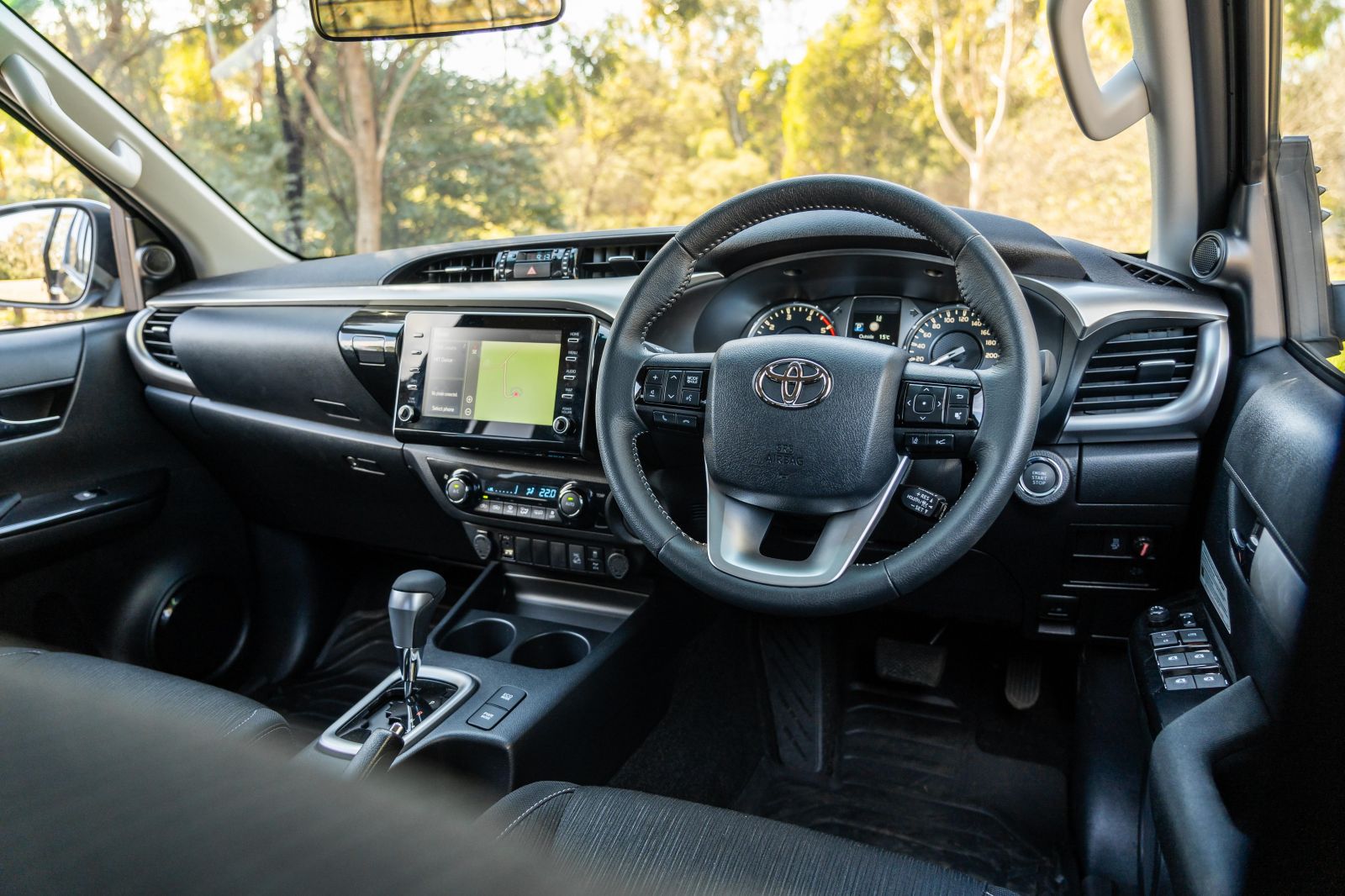 2021 Toyota HiLux SR5 review | CarExpert