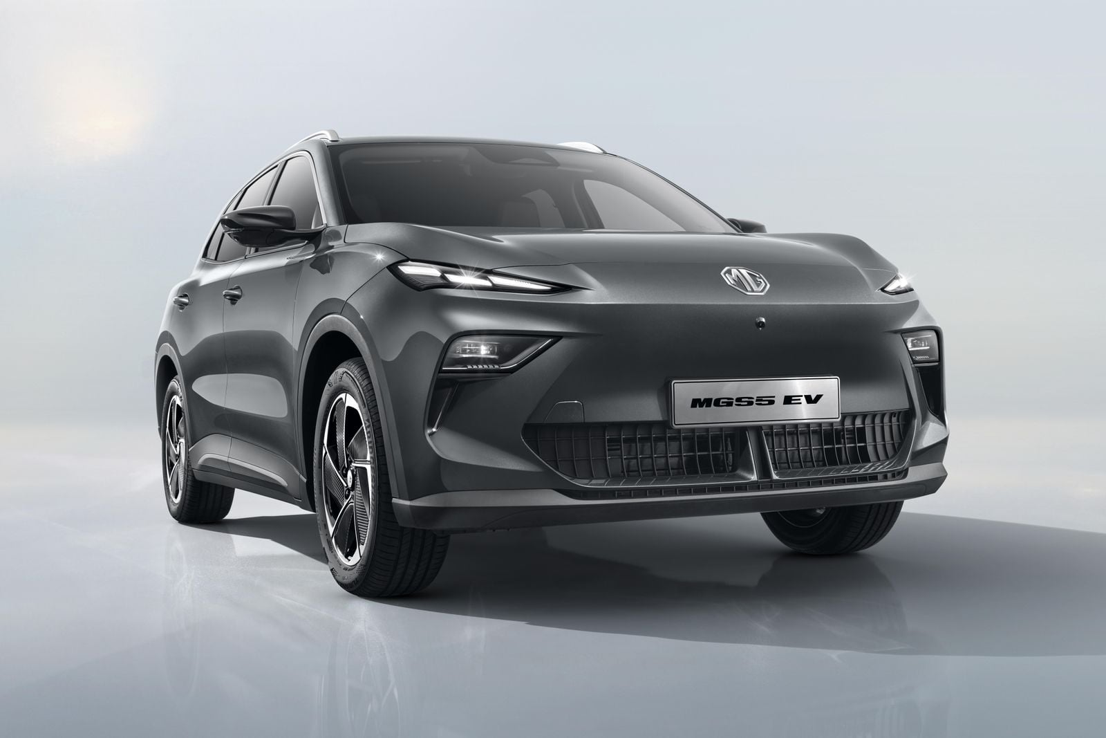 2026 MG S5 EV Reviews - Models & Range | CarExpert