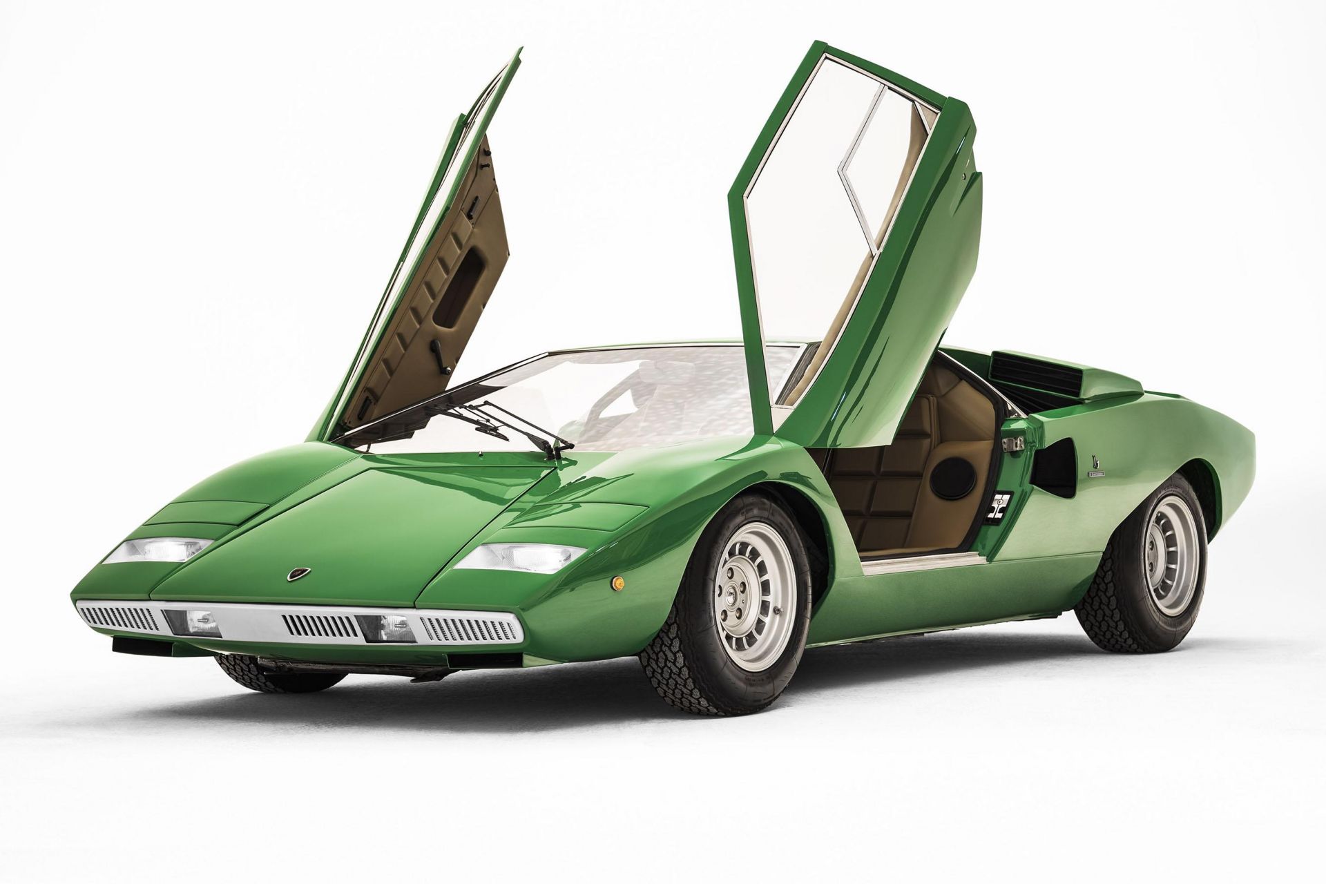 Lamborghini's tech boss Rouven Mohr says e-fuel can save the engine