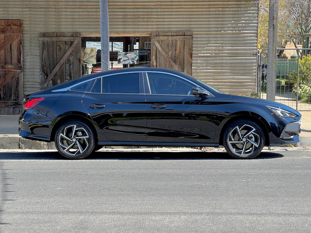 2025 MG 5 review | CarExpert