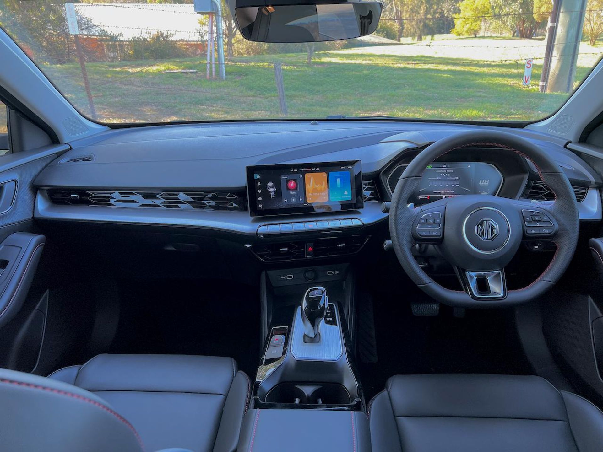 2025 MG 5 review | CarExpert