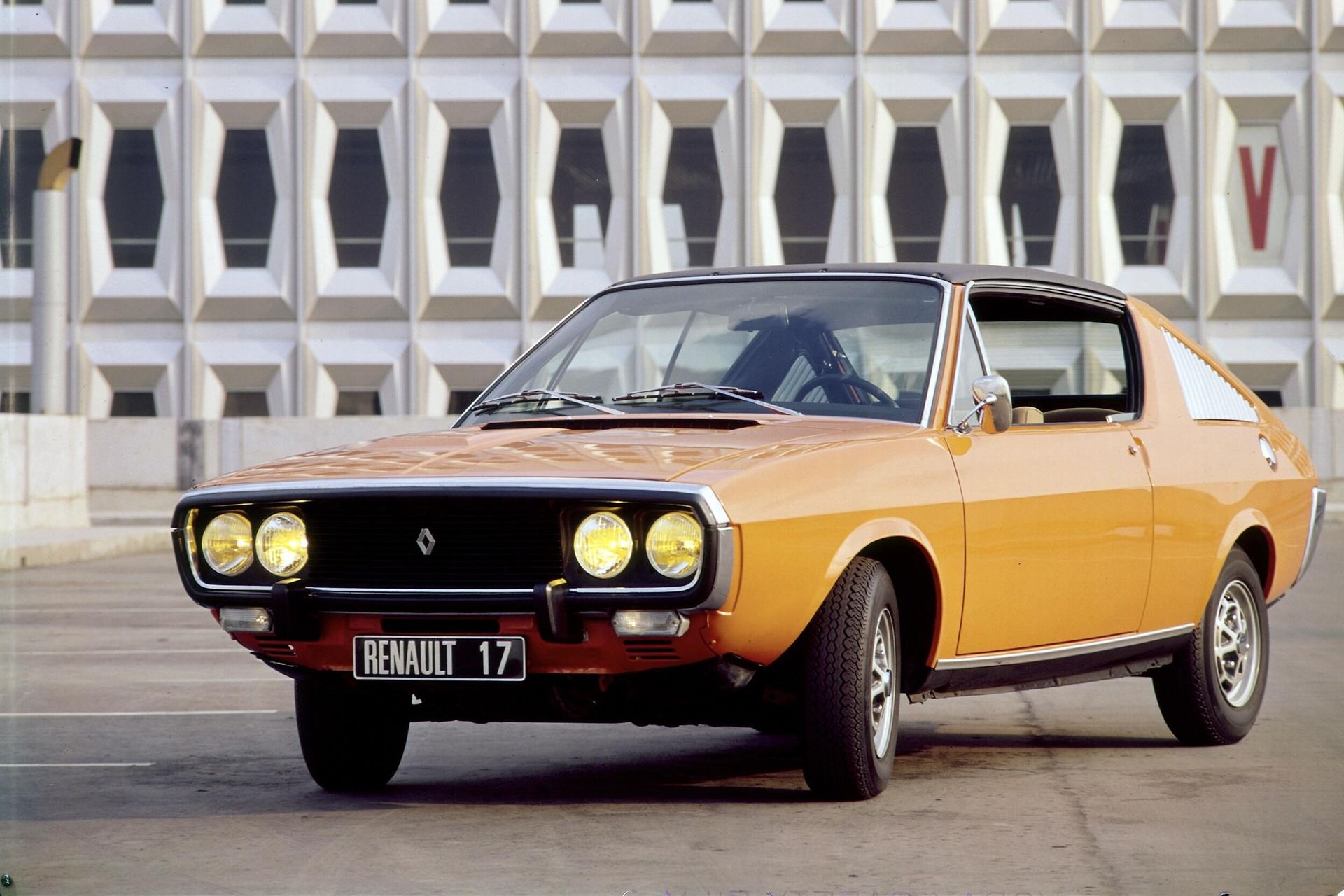 Renault R17 is another achingly cool EV restomod you can't buy | CarExpert