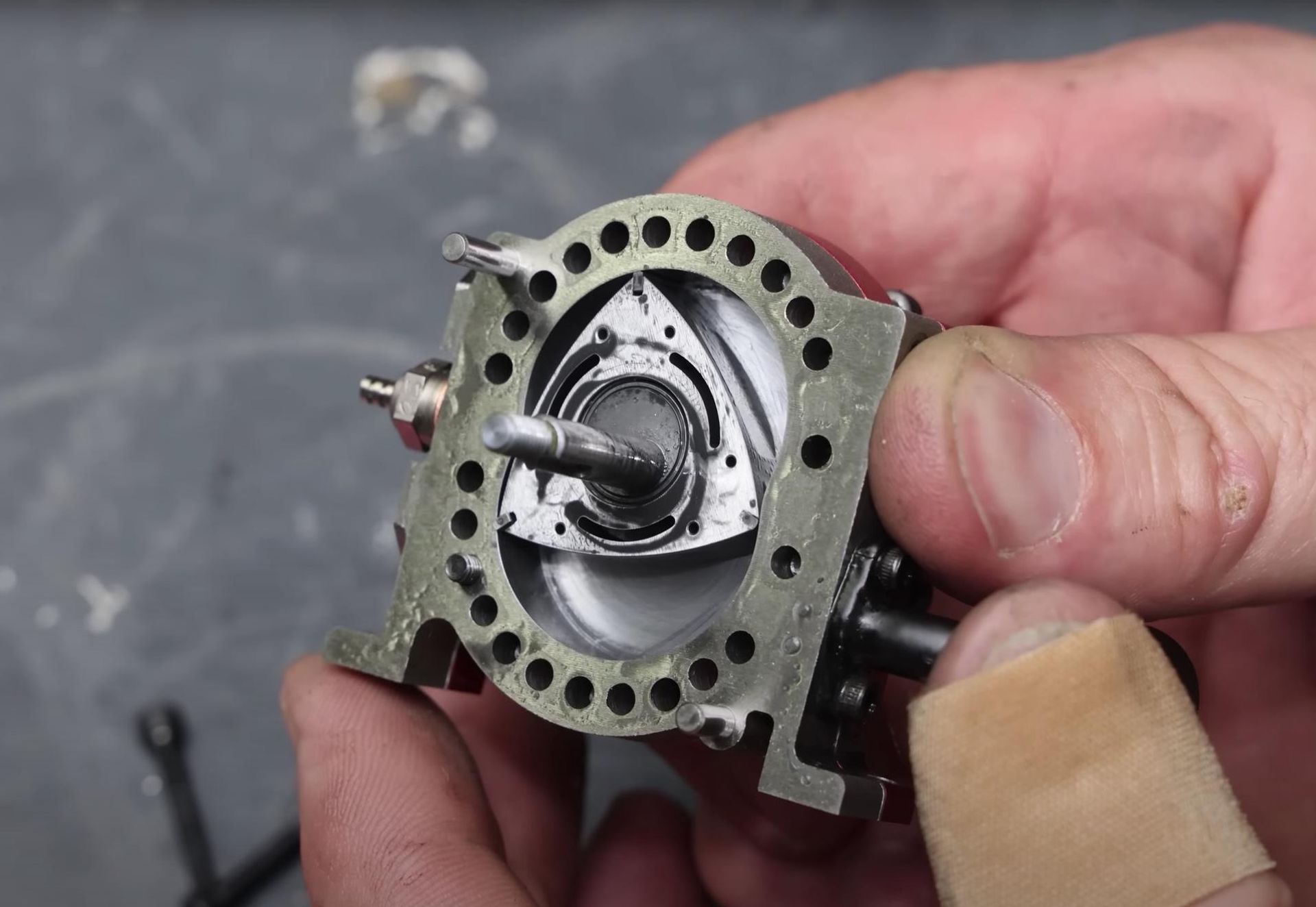 Small Rotor Engine World's smallest rotary engine spins to an incredible 30,000rpm | CarExpert